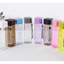 Garrafa de agua quadrada com tampa rosca e ALÇA 450 ml.